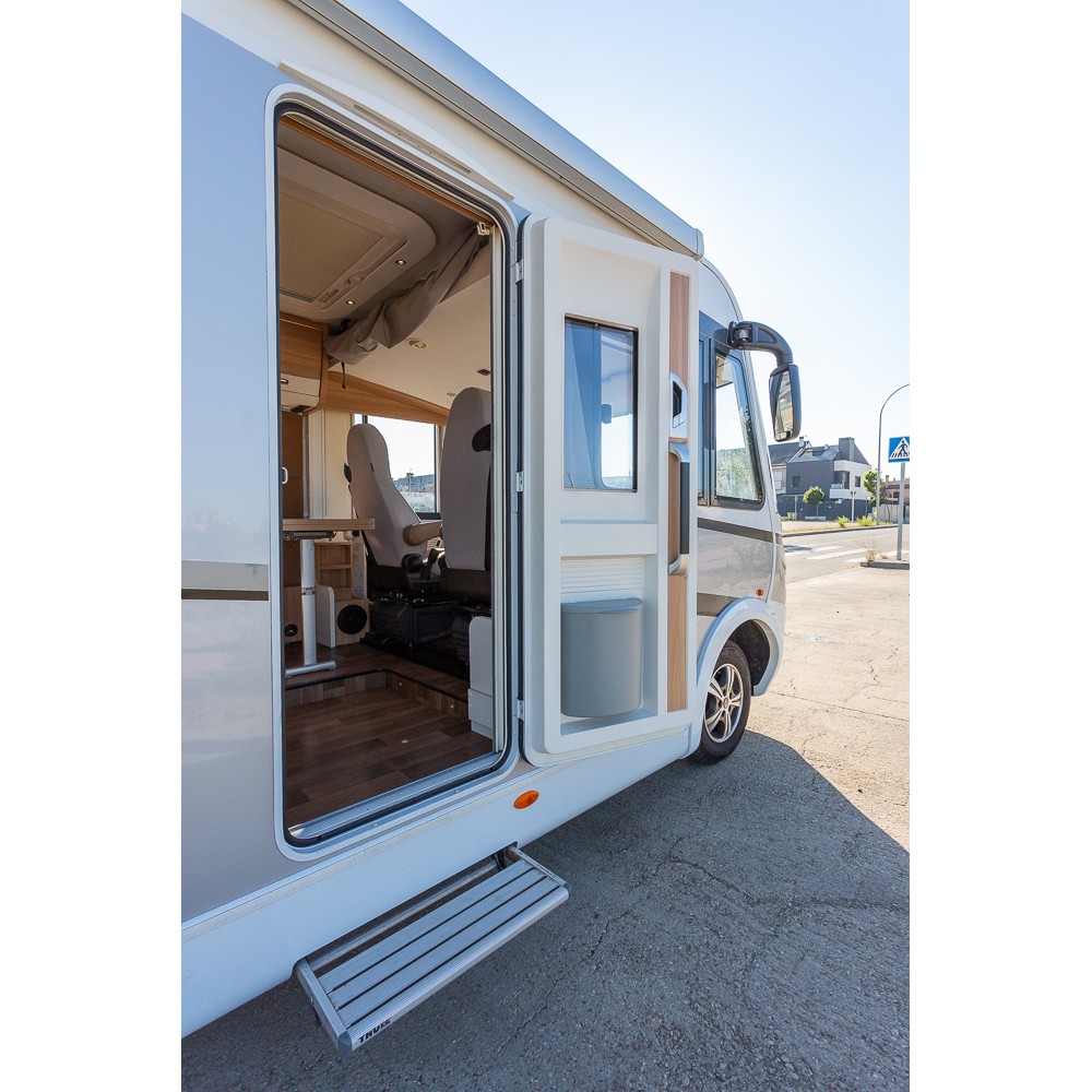 alquiler-autocaravana-integral-4-plazas-madrid (10)