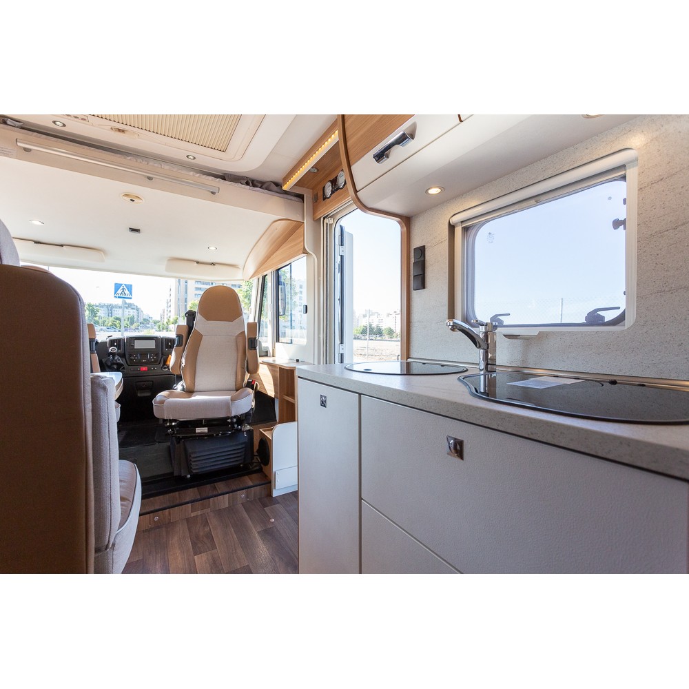 alquiler-autocaravana-integral-4-plazas-madrid (17)