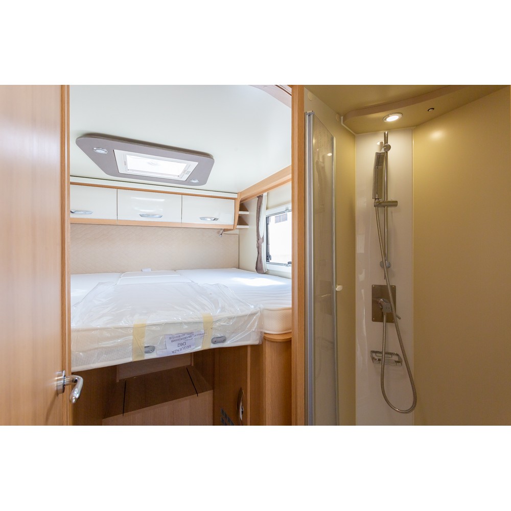 alquiler-autocaravana-integral-5-plazas-nevis-373 (12)