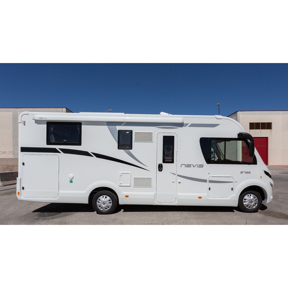 alquiler-autocaravana-integral-5-plazas-nevis-373