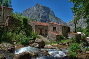 Viajar en autocaravana por Picos de Europa: la guía definitiva