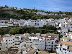Viajar en autocaravana por los pueblos blancos de Cádiz: la guía definitiva