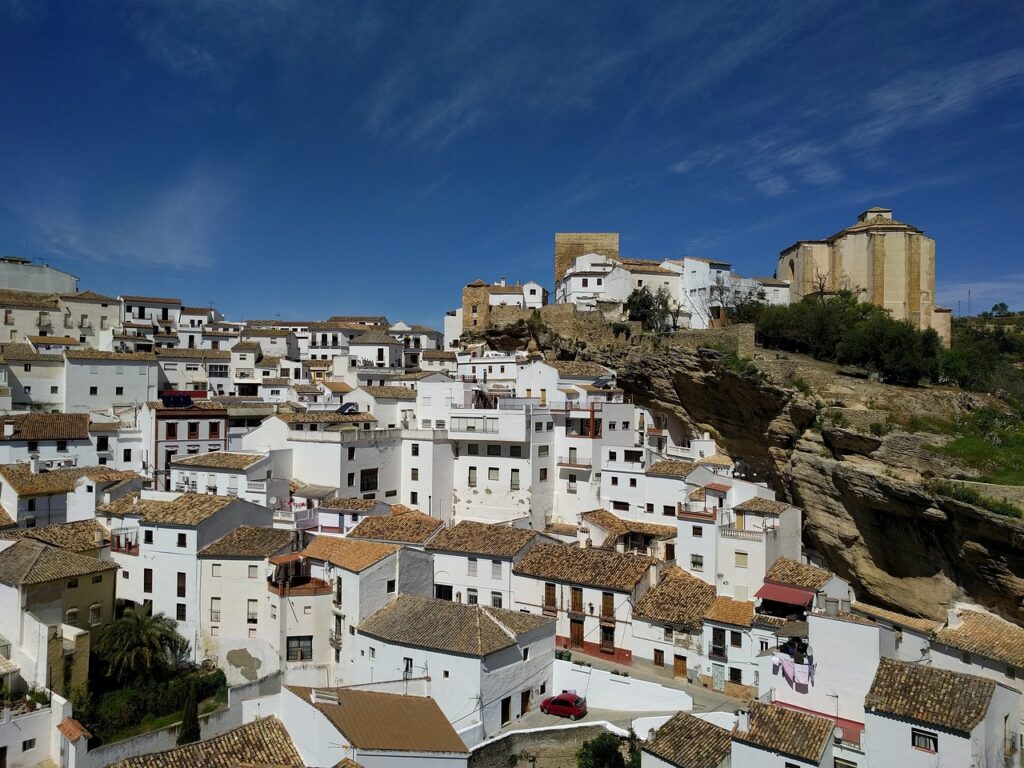 Viajar en autocaravana por los pueblos blancos de Cádiz: la guía definitiva