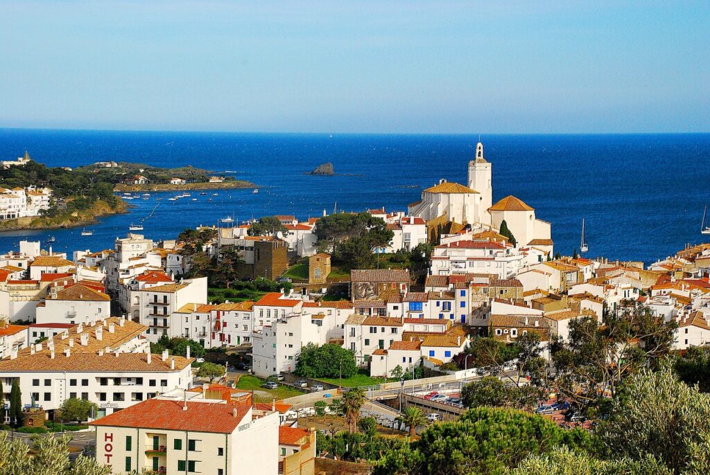Viajar en autocaravana por Cadaqués: la guía definitiva